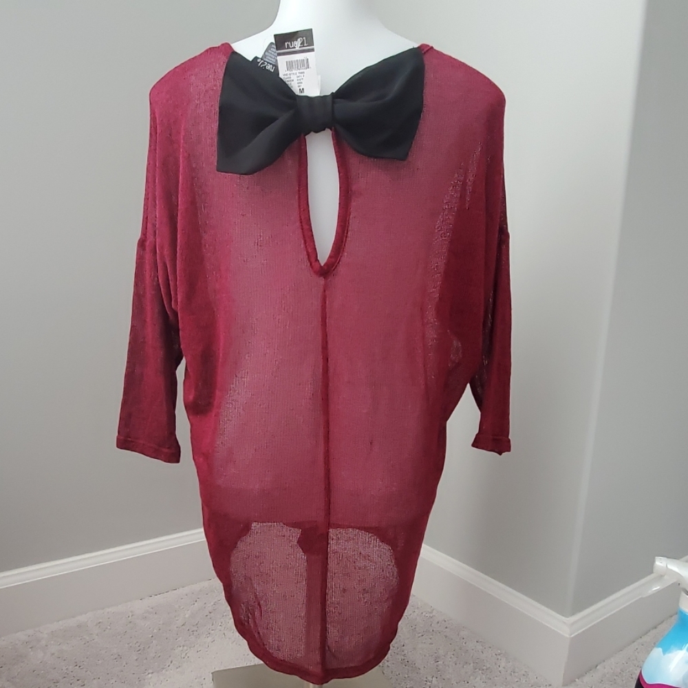 RUE 21 TOP - Picture 1 of 8